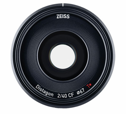 Batis 2/40 CF