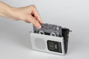 AM/FM ラジオカセットレコーダー KR-008AWFRC画像03